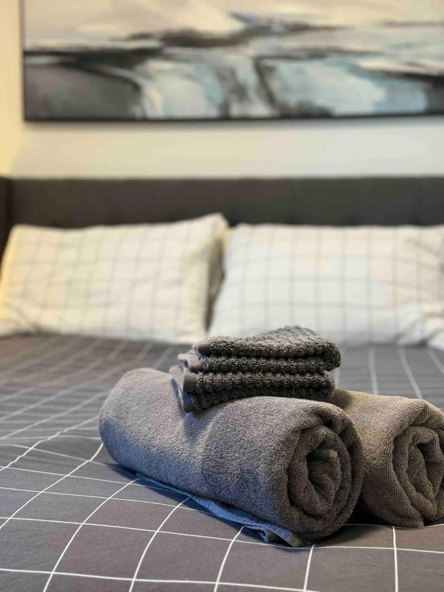 Walking Distance To St Boniface, Easy Parking Villa Уинипег Екстериор снимка